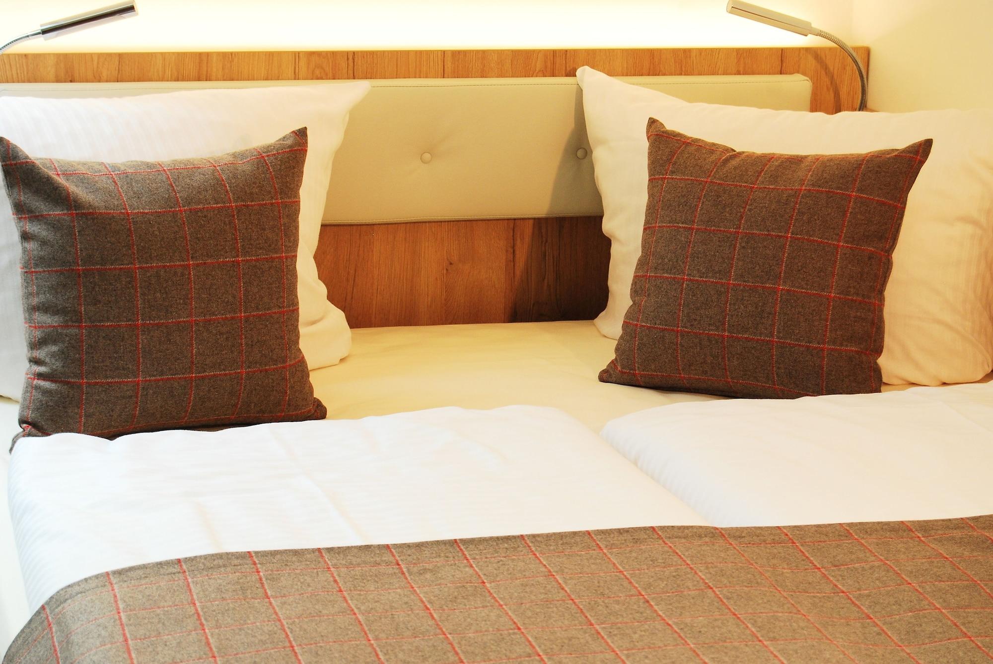 Hotel Am Martinsberg Andernach Eksteriør billede