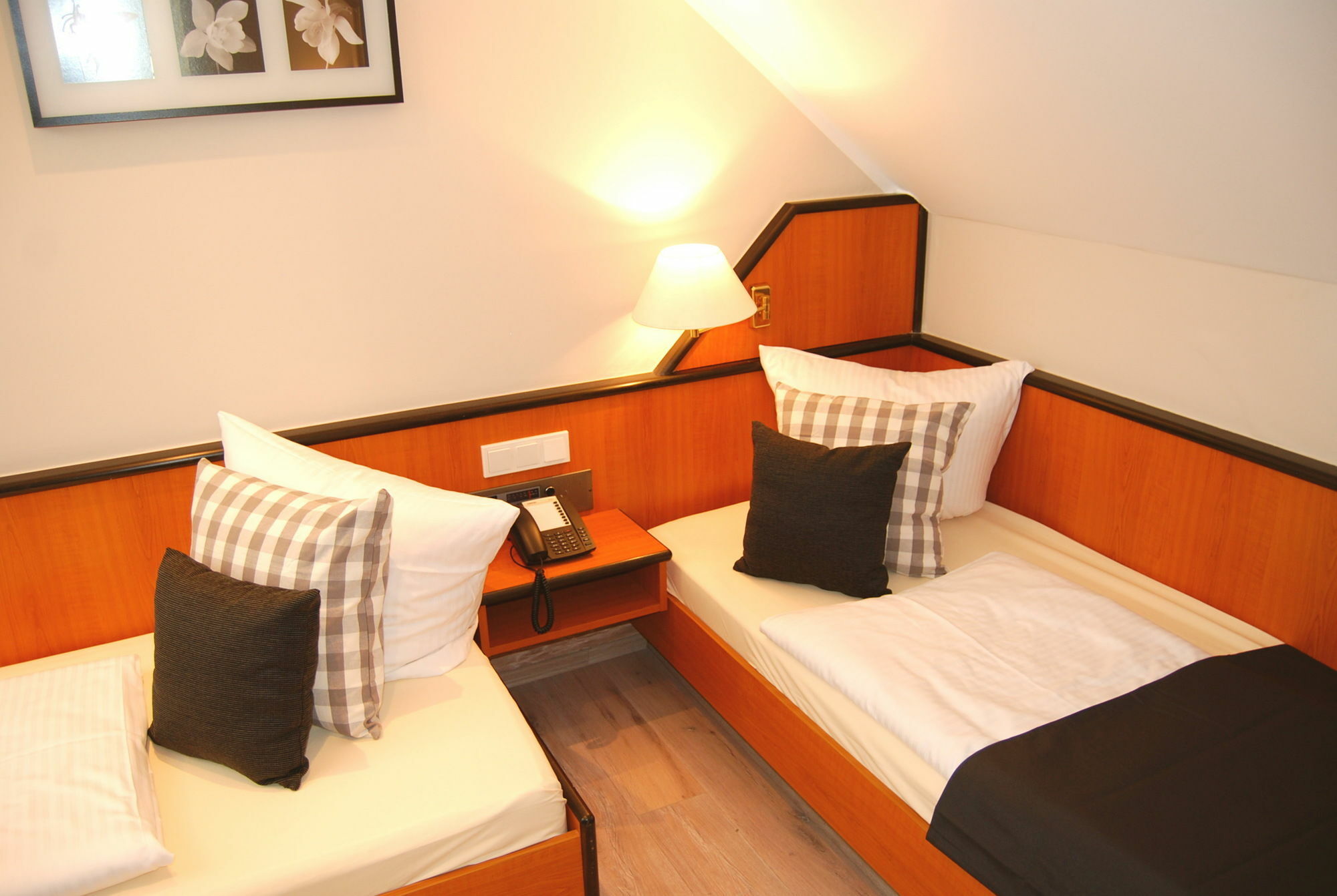 Hotel Am Martinsberg Andernach Eksteriør billede
